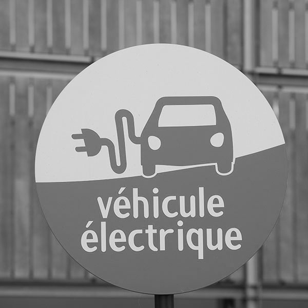 Installer borne recharge voiture électrique